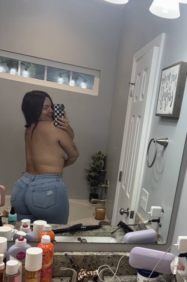 Come here and experience gfe I am available for deep sex both Incall and outcall I provide gfe , backdoor , massage , bbj , a - Image 3